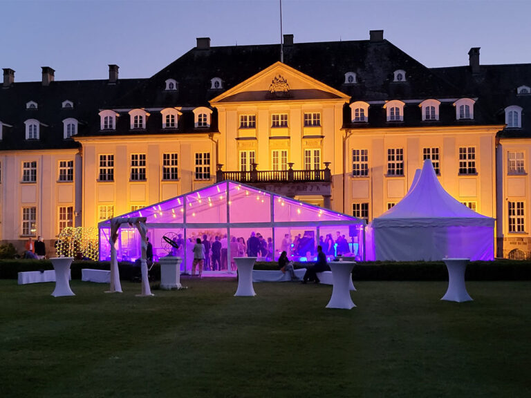 VIP Zelt - Zeltverleih Engel